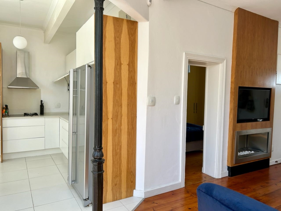 To Let 2 Bedroom Property for Rent in Sea Point Western Cape